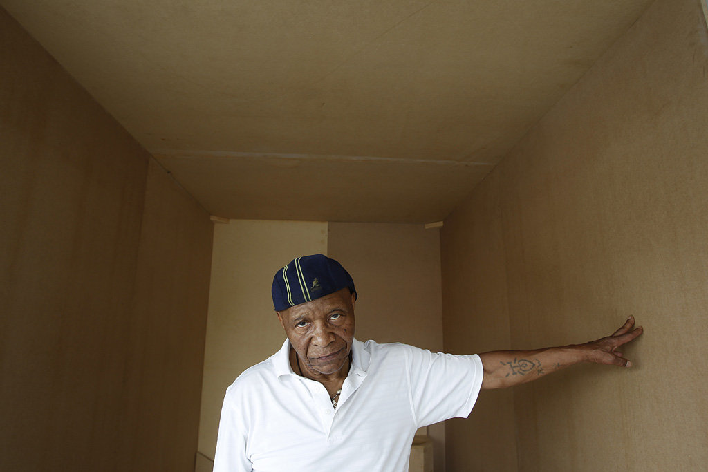 angola3-robert-kingjpg-13d22bbeeb4f2110
